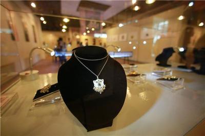 火了！青島大學首飾與珠寶設計畢業展驚艷亮相，創意與技藝完美交融